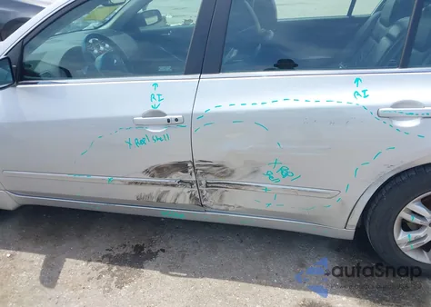 2011 Nissan Altima 2.5 S z USA, uszkodzony, nr VIN 1N4AL2APXBN406320